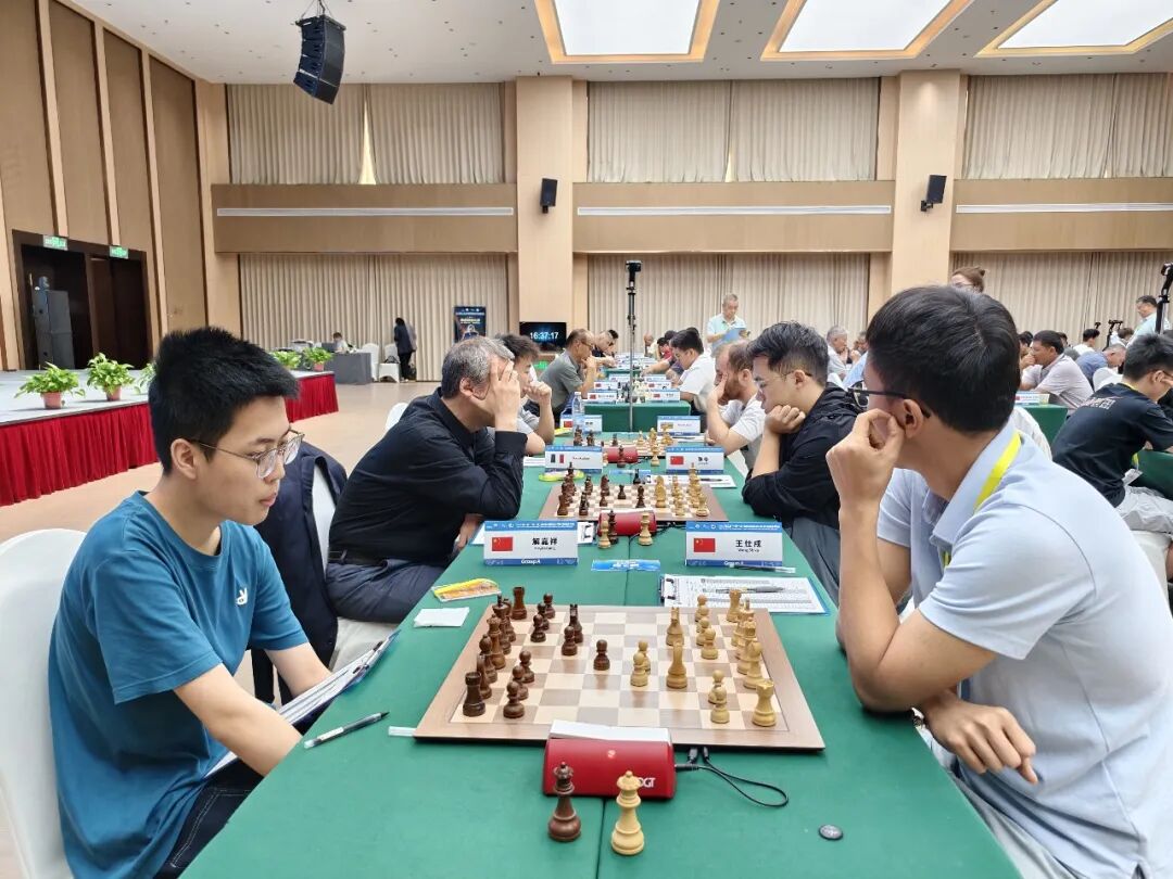 库车国际公开赛棋手思考局面